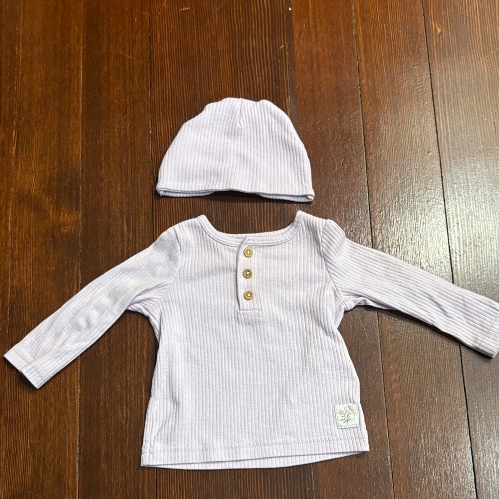Carter’s Lilac Ribbed Baby Outfit Set - Picture 3 of 4